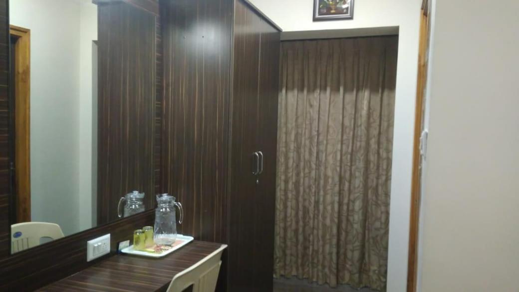Hotel Famous Residency Tiruchirappalli Zewnętrze zdjęcie