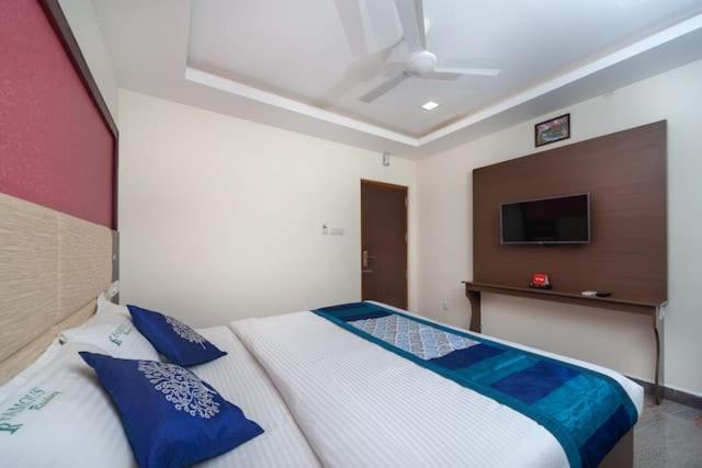 Hotel Famous Residency Tiruchirappalli Zewnętrze zdjęcie