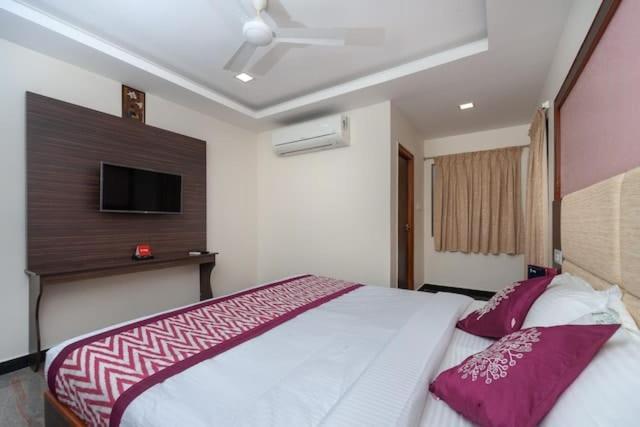 Hotel Famous Residency Tiruchirappalli Zewnętrze zdjęcie