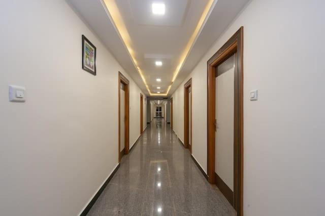 Hotel Famous Residency Tiruchirappalli Zewnętrze zdjęcie